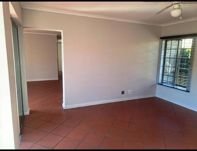 3 BEDROOM PROPERTY TO RENT IN LYNNWOOD MANOR